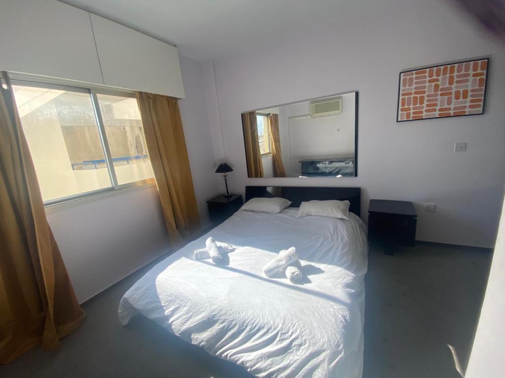 Private Room In A Shared Flat At Best Location Lemesos Exteriér fotografie
